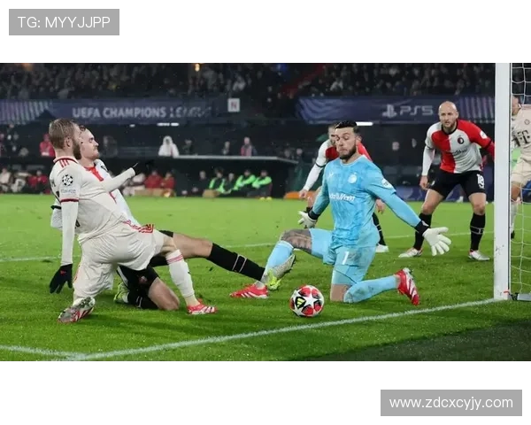 德天空报道拜仁追逐费耶诺德19岁右后卫吉瓦罗雷德英超多队同样关注 德天空报道拜仁追逐费耶诺德19岁右后卫吉瓦罗雷德英超多队同样关注