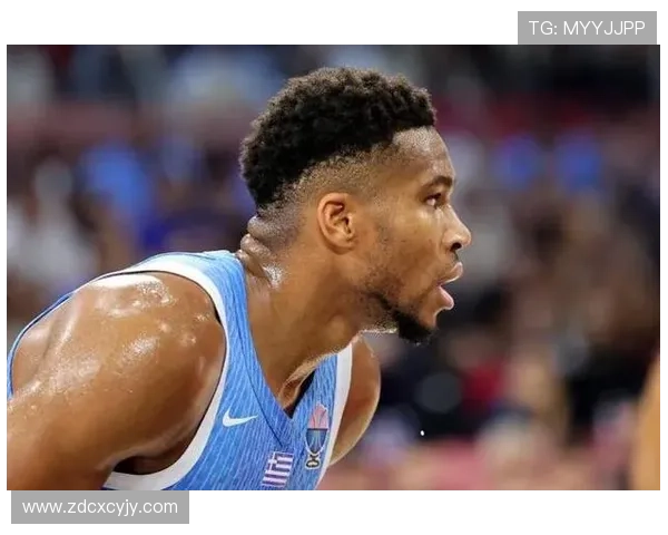 字母哥疯狂表现半场高效得分18分助球队领先正负值达15 字母哥疯狂表现半场高效得分18分助球队领先正负值达15